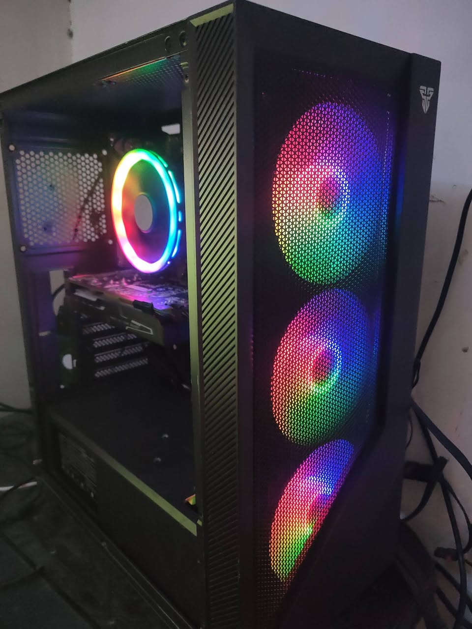 i5 جيل٨ • GTX 1650S • رام ١٦GB