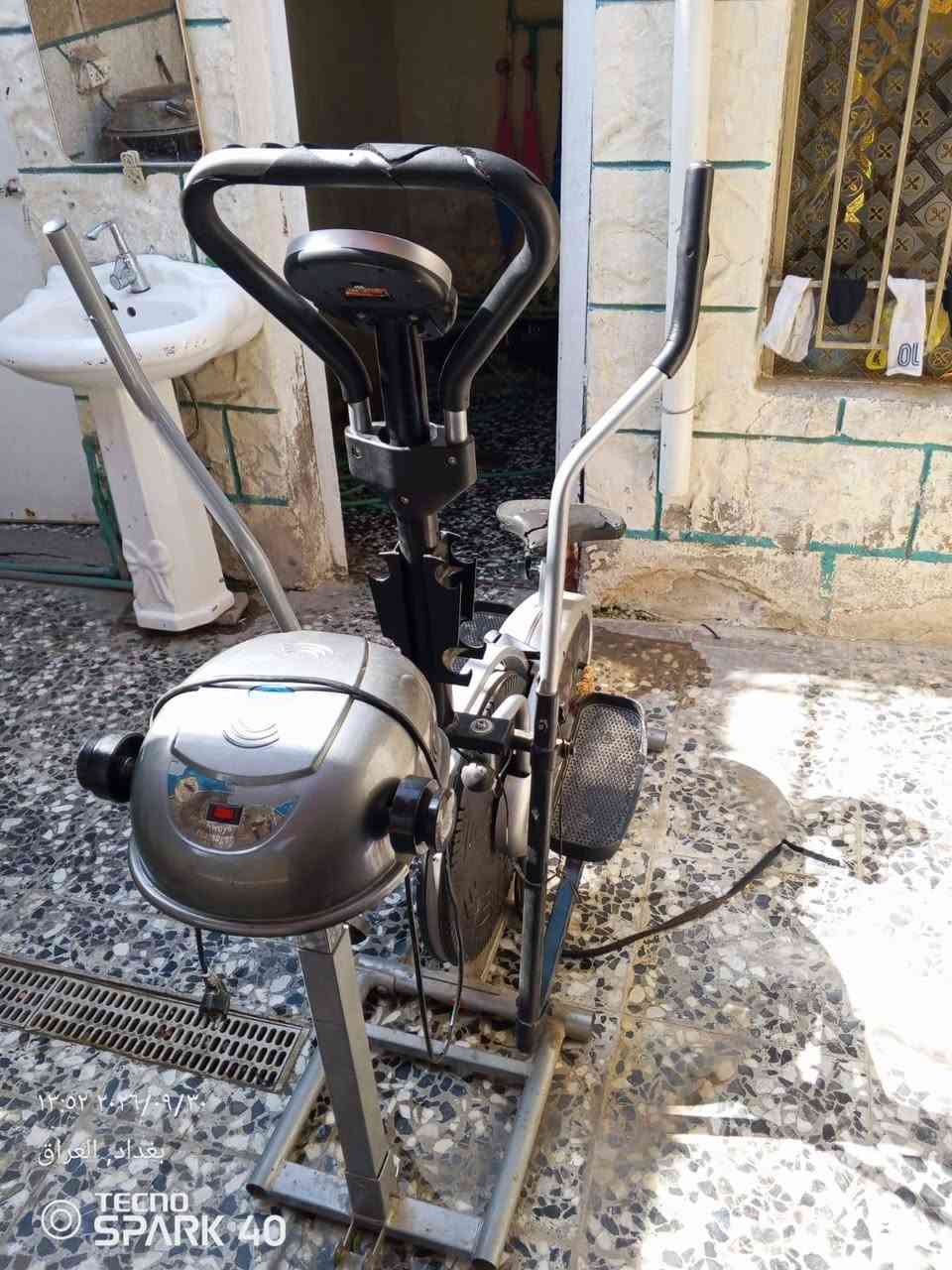 هذا الجهاز هو جهاز رياضي منزلي مزدوج (2 في 1) يجمع بين دراجة تمارين ثابتة (بايسكل) وجهاز أوربتراك (إليبتكال) للتمارين البيضاوية.
جهاز رياضي منزلي مزدوج (2 في 1) يجمع بين دراجة تمارين ثابتة (بايسكل) وجهاز أوربتراك (إليبتكال) للتمارين البيضاوية
مكلف بل نشر ***********

نص مكتوب في الصور:
- ١٣:٥٣ ٢٠٢٦/٠٩/٣٠
- بغداد, العراق
- TECNO
- SPARK 40
- ١٣:٥١ ٢٠٢٦/٠٩/٣٠
- TECNO SPARK 40
- ١٣:٥٢ ٢٠٢٦/٠٩/٣
- بغداد، العراق