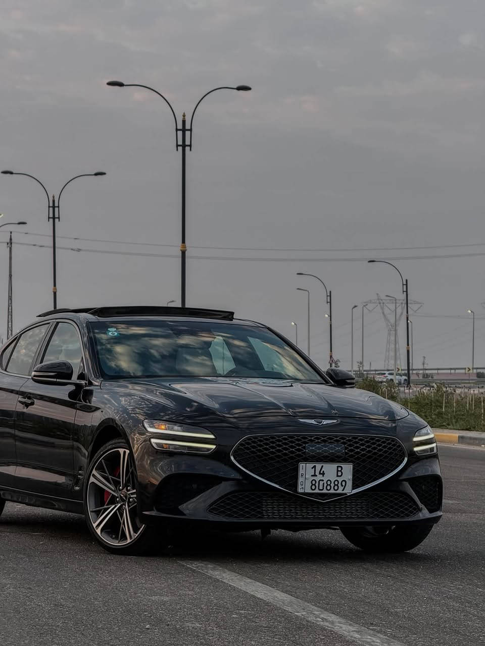 2024 GENESIS G70 PRESTIGE RWD ✈️✈️
2024 جنيسس G70 برستيج فول مواصفات 1/1 

⚠️⚠️⛔️

الحادث : تعتبر كلين السيارة (حادثها فقط كسر بالشباك الامامي ) 

ويوجد PDR بسيط بالجاملغات الخلفية 

وبعد الفحص : السيارة بيها البنيد والجاملغ كلير من امريكا بدون فتح بدون ضرر 

كفالة من : ( شاصي - لغد - كهربائيات - كير - محرك ) شرط الفحص

المحرك : 6 سلندر 3.3 ⛔️ توين توربو بقوة 365 حصان 🐎✈️ 

وعزم الدوران 510 نيوتن متر 🔥 

V6 3.3 Twin Turbo 365 Horsepower ✈️⚠️ 

السيارة دفع خلفي ✅ RWD

❌⛔️ السيارة (شهداء بصرة) باقي سنة ونص تتحول بأسمك حالياً الك وكالة عامة بالسيارة 

المواصفات : 

- حساسات امامية 
- حساسات خلفية 
- رادارات بجميع الاتجاهات 
- اشاير بالمري الجانبية
- اشارات تحذير ⚠️ بالمري 
- تسخين المري الجانبية 
- تشغيل عن بعد 
- ترحيب عند الاقتراب 
- فچوچ بريمبو 
- بنوراما 
- مقاعد كهربائية 
- مقاعد مدفئة ♨️ + تبريد ❄️
- شاشة تحكم للتبريد 
- شاشة وسطية 
- عينة دجتل 
- خزن ميموري للمقاعد 
- سماعات 🔊 Lexicon
- وضعيات قيادة 
- مري شفط 
- مداخل USP + تايب سي
- شحن لاسلكي
- مقود كهربائي 
- مقود مدفئ 
- قطعتين تبريد 
- AUTO HOLD 
- تحديد مسار 
- كامرة خلفية 

وباقي المواصفات المعروفة بالجنيسس الفول 

#السعر : 225 ورقة  ( 22,500$ ) قابل للتفاوض 

الشراي يتصل : ***********

مكان السيارة : البصرة
