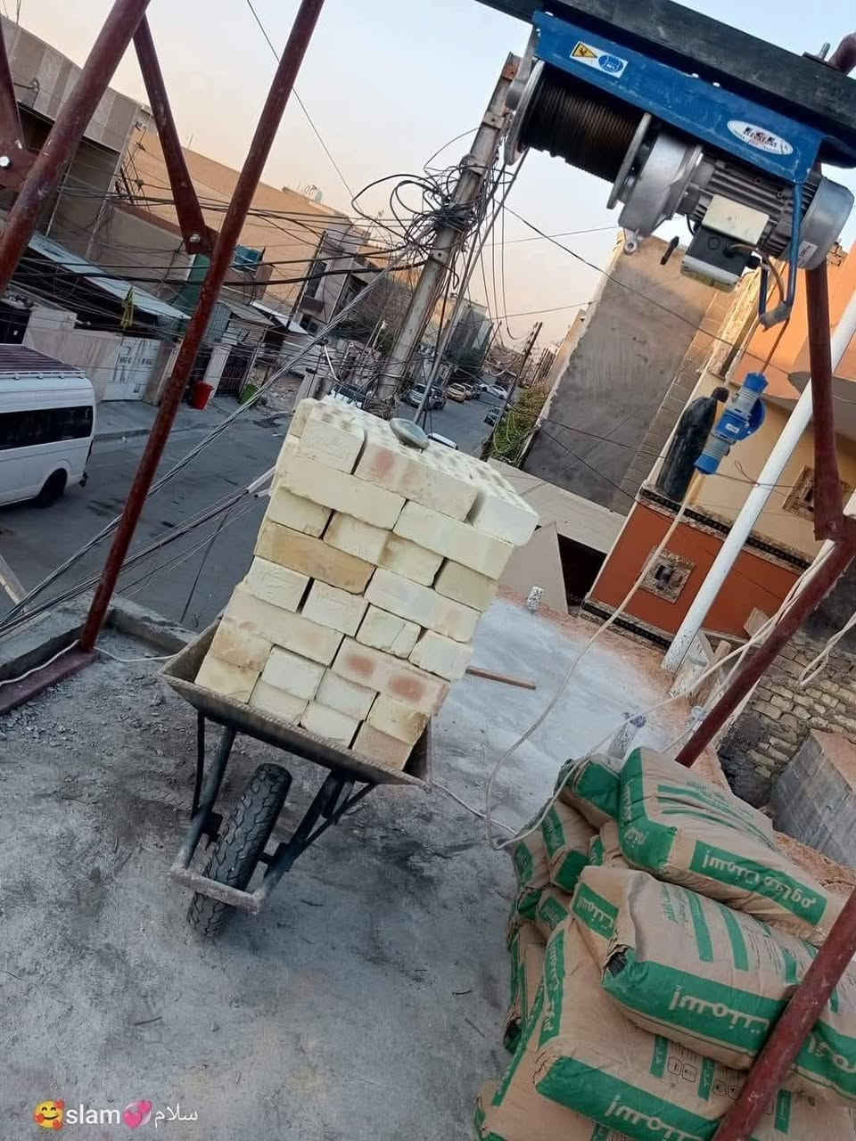 ونج تصعيد كافة مواد البناء باسعار مناسبه جدا للاستفسار الاتصال على الرقم التالي *********** واتساب أو مراسلة الصفحه خاص

نص مكتوب في الصور:
- سلام slam 🥰
- سلام slam