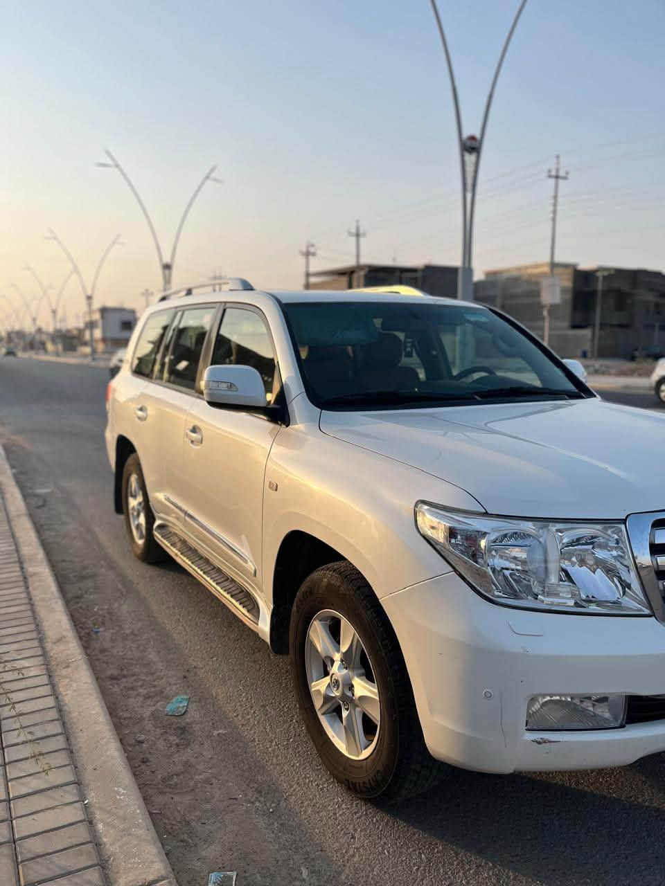 لاندكروز VXR 2010 كفالة عامة بيها بارد قليل  جاهزة رقم سليمانية السيارة جديدة ماشية ٢١٠ الف كيلو متر  حجم المحرك 4600 المرغوب السعر ٢٩٥ 
للاستفسار ***********
