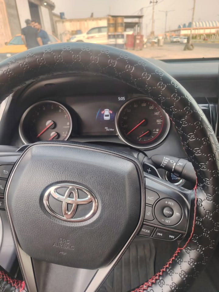 🔥 للبيع Toyota Camry XSE V6 2024 🔥

🚘 الفئة: XSE V6
📅 سنة الصنع: 2024
⚙️ المحرك: 3.5 لتر V6
💪 القوة: 301 حصان
🔧 القير: أوتوماتيك 8 سرعات
🚗 الدفع: أمامي FWD
🛞 جنوط رياضية 19 إنش
💺 مقاعد جلد رياضية
🌙 فتحة سقف
📱 Apple CarPlay & Android Auto
📺 شاشة وسطية
🔊 نظام صوت JBL
📷 كاميرا خلفية
🔑 تشغيل بصمة + تشغيل زر
❄️ تكييف أوتوماتيك
🛡️ Toyota Safety Sense
⚠️ نظام مراقبة النقطة العمياء
🚨 حساسات وأنظمة أمان متعددة

🔥 XSE V6 — أقوى فئة بنزين من كامري، 301 حصان وشكل رياضي مميز.

📍 الموقع: [البصره الجبيله ]ًالسعر 244 وبيها مجال
📞 للتواصل: [***********]
