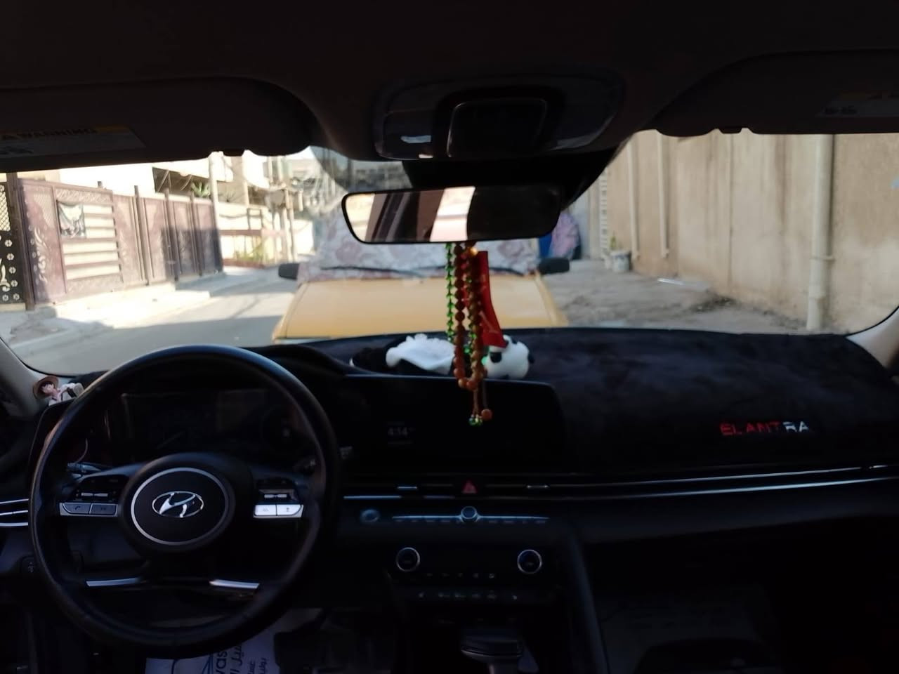 سلام عليكم
سياره لبيع انتره 2023 أمريكي محرك ٢٠٠٠ دوش سياره  وتشغيل عن بعد وسياقه ذاتيه سياره فول موصفات رقم بغداد سياره بسمي واحداثه موضح بل صوره 

مكاني بغداد حي جهاد
السعر١٤٥وبيه مجال حك جيه الرقم ***********
غير متواجد على فيس
