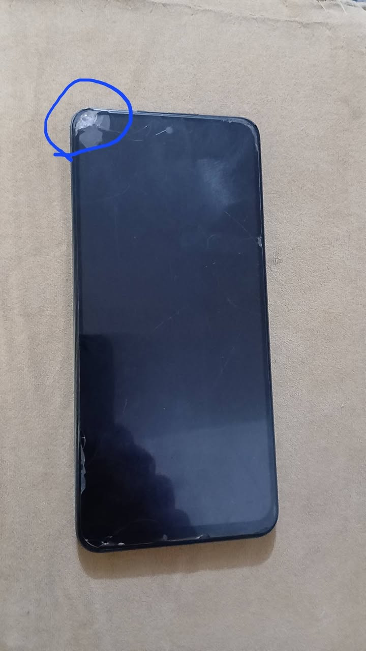 ريلمي c55 للبيع ذاكرة 256 الجهاز نظيف فقط اكو فطر صغير بالزاوية مامأثر على الشاشة والباقي باللزكة تكدر تشيلها
السعر 95 
***********
