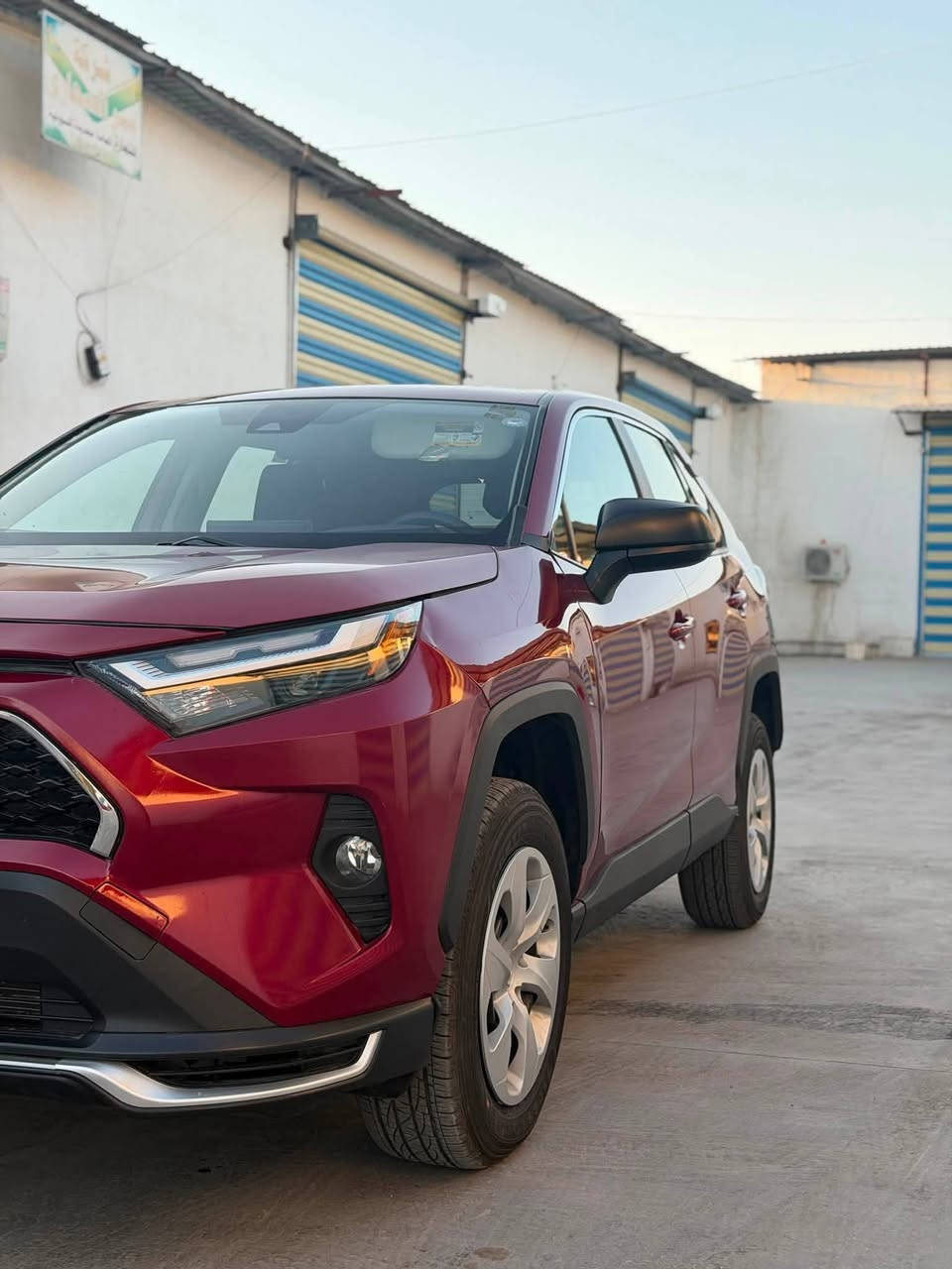 راف فور لون لحمر مميز
RAV 4  (2025)

سياره زيرو بعدها دخول جديد 
عداد مشي : ٧ الف كيلو 
تحويل مباشر السياره 

مواصفات سياره 
قطعتين تبريد 
اطفاء ذاتي اقتصادي 
مودات متعدده ايكو وسبورت ونورمال 
سايد بريك اوتو دكمه 
تحكمات ستيرن
رادار 
شاشه حجم كبير 
كامره خلفيه 

سياره جاهزه بدون نقص
حادثها قطعتين جاملغ وبنيد صبغ سطحيات 
مكان السياره بغداد الدورة 
للاتصال *********** 
السعر : 193
