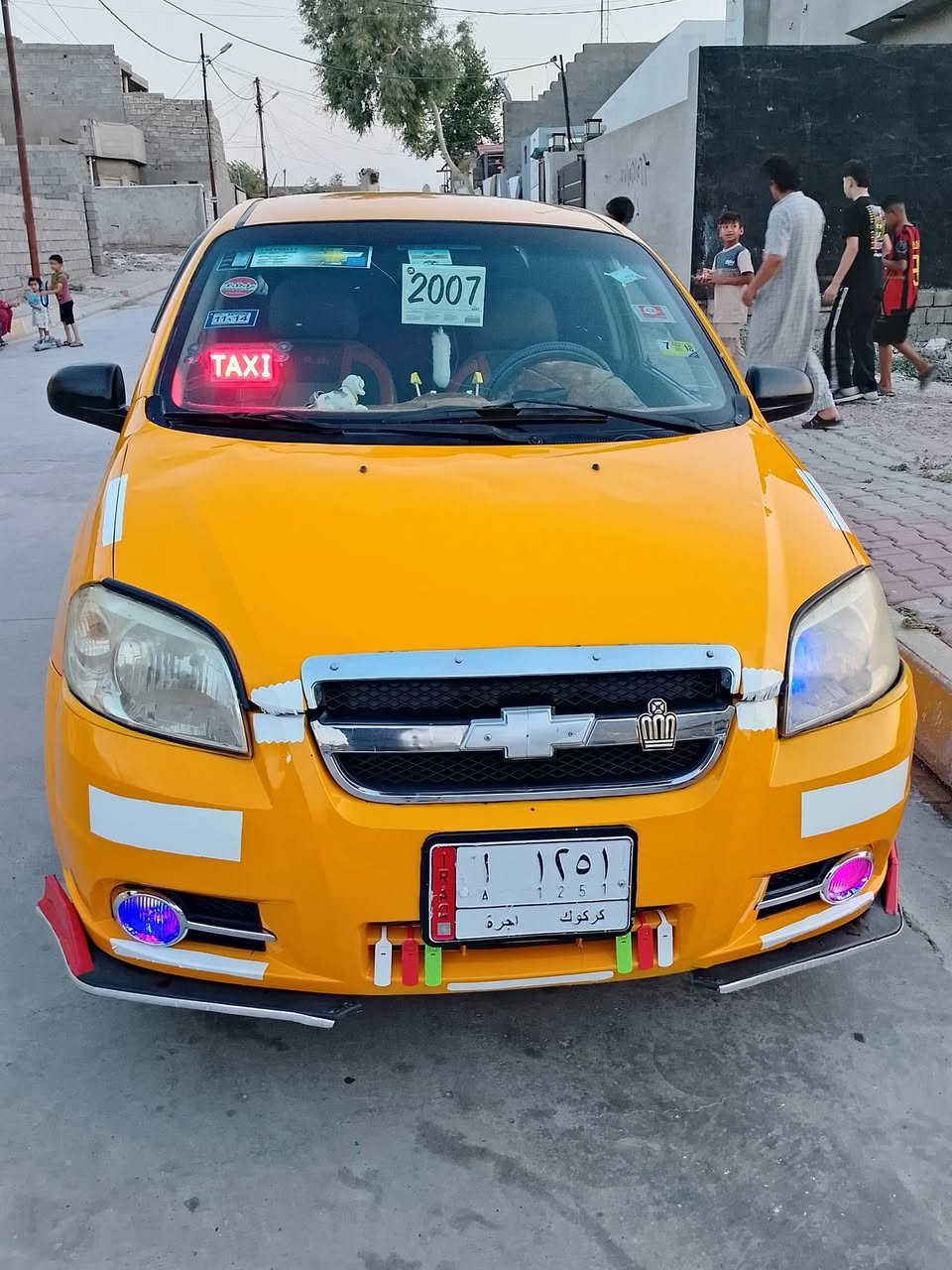 السلام عليكم عيني عندي افيو موديل 2007 حجم 16 سنويه مشروع وطني دفتر بانزين⛽ بيها  شرط التحويل نقابه غرامه صفر محرك كير بشرط كشر داخل نظيف تبريد شغال❄️ ثلج كهربائيات شغال سيارة جاهزة دير سلف واطلع بكاني كركوك هاذا رقمي وتدلل*********** السعر 45 بمجال بسيط
