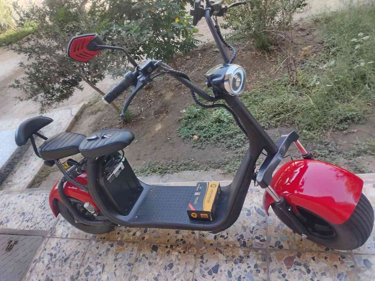 السلام عليكم دراجه شحن هارلي جديده بشكل استخدام قليل جدا.
بطاريه ليثيوم جديده محموله مشحونه كم مره.
كارت bms ذكي يربط عن طريق الموبايل ينطيك معلومات البطاريه بالكامل.
ملف 1500.
مكاني بغداد جادريه.
السعر ٧٥٠ الف.
***********

نص مكتوب في الصور:
- Bluetooth connection > Main interface > JHB-D21911013663 50 25 75 SOC 100 85.1% Balance Dischg MOS Chg MOS Power KW Cycles voltage differen ce Aver age volt Mini mum volt Maxi mum volt 0.000 kw 15 0.004 v 4.063 v 4.061 v 4.065 v 0 Status information Parameters setting Active balance Status Display