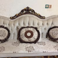 اثاث للبيع كاونتر ٣م مع سنك ١م ونص جديد من شهرين اخذته  HDF طباخ 5عيون...