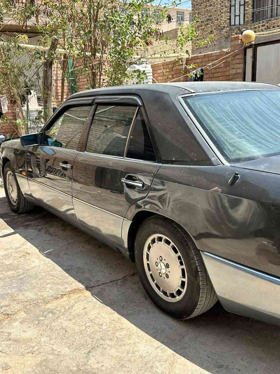 السلام عليكم مارسدس موديل91 محرك بلادي قواعد دبلات سليمه سياره جاهزه ومال جنايه غرفته حلوه سياره  لايتات زنون  برده كهرباء شغاله تبريده شغال تجاوي شغاله كهرباء  السعر60 بيه مجال مكان السياره نجف رقم بغداد انكليزي تحويل ثاني يوم
***********
