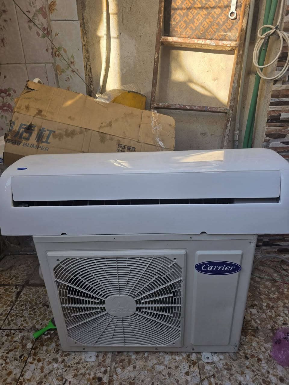 سبلت٢طن  للبيع  سعره 300معه الشد والظمان  *********** ***********
