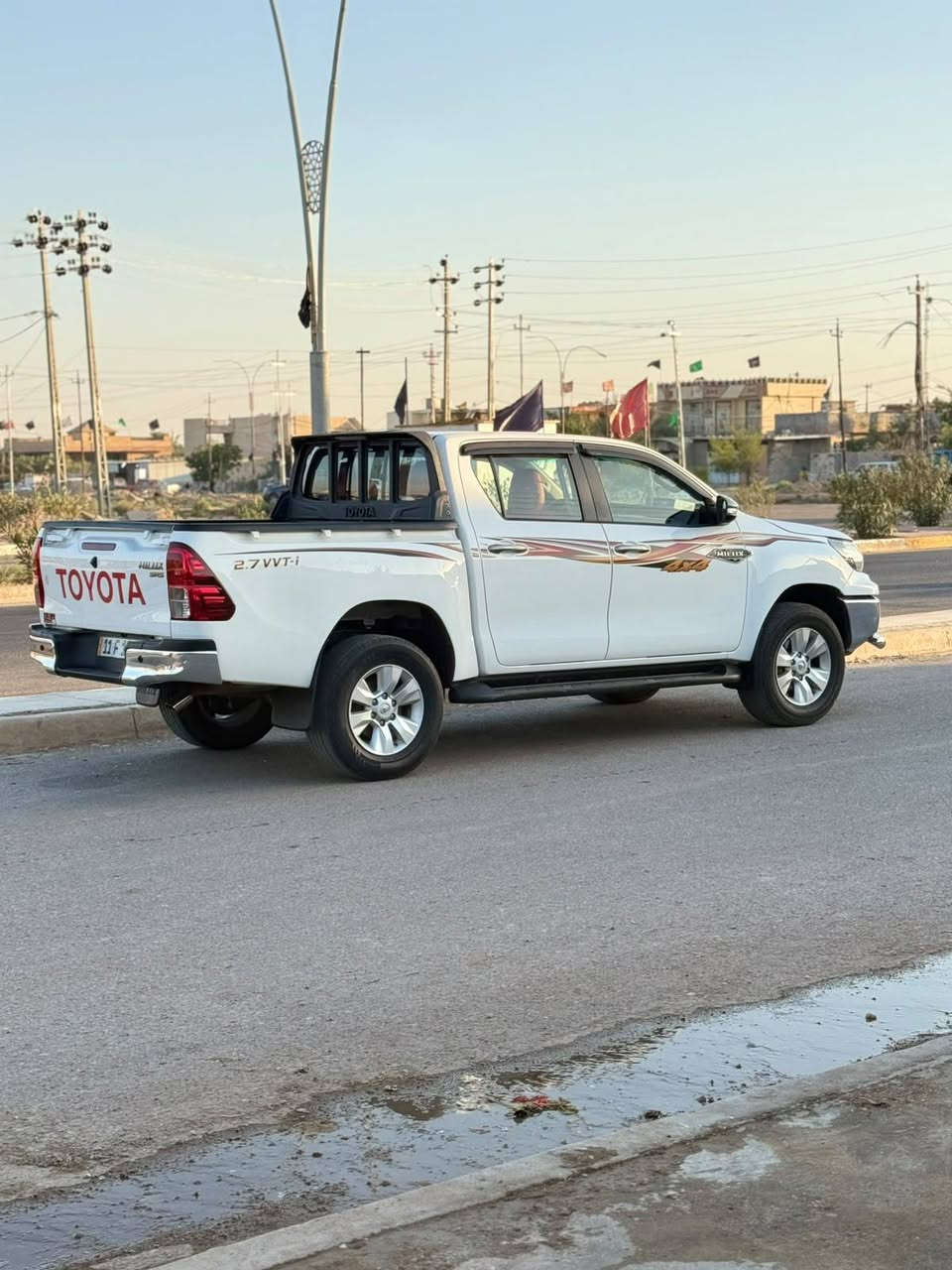 السلام عليكم
فورويل16بانزين كويتي فول مواصفات كيروتماتيك  تبريدخلفي جاهزه وجديده ماشيه (٩٢)ماعوزها اي شي  مكفوله كفاله عامه  اسياره سنويه الل 2030 رقم بغداد باسمي جاهز اللتحويل اسياره جاهزه من تايرات باتري حداديه  العنوان ديالى  ‏(‪)(***********‬‏و ‏‪***********‬‏)
