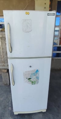 ثلاجه كونكورد • نظيفه • ابي اغريب