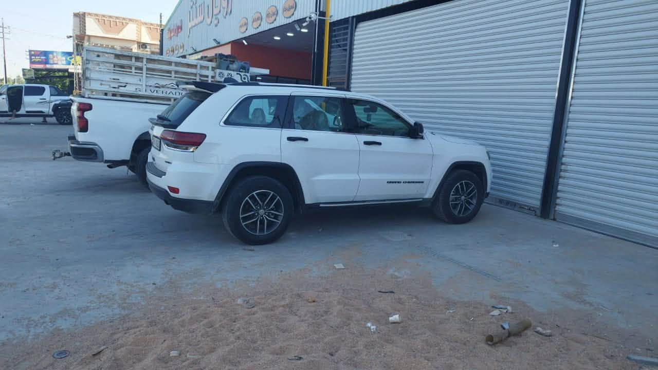 جيب لاريدو خليجي 2018
فوريل كشن كهربائي 

بصمه عدد 2 

فتحه سقف 

مرايه شفط 

مكينه وكير مامفتوح 

مكينه 6 بستم 

ماشيه 70 ألف 

سبير مانزل 

وضع شركه 

رقم اربيل باسمي تحويل ثاني يوم 

سياره جديده بمعنه الكلمه 

السونار مرفق بصور 

مكان سياره فلوجه 

سعر 255

***********
