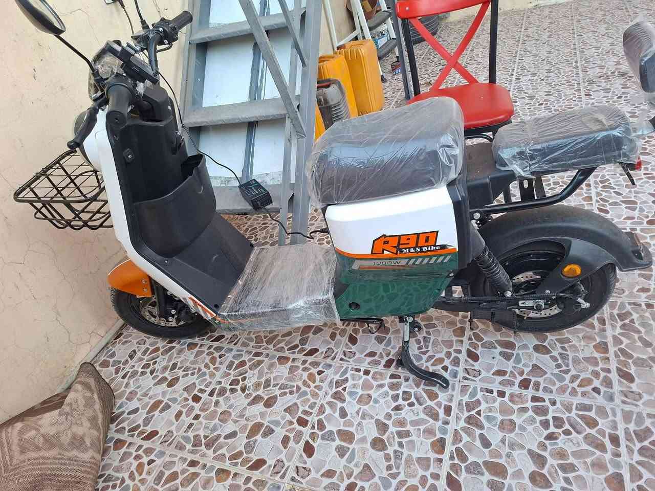 R90 • بطارية زينة • ٣٥كم