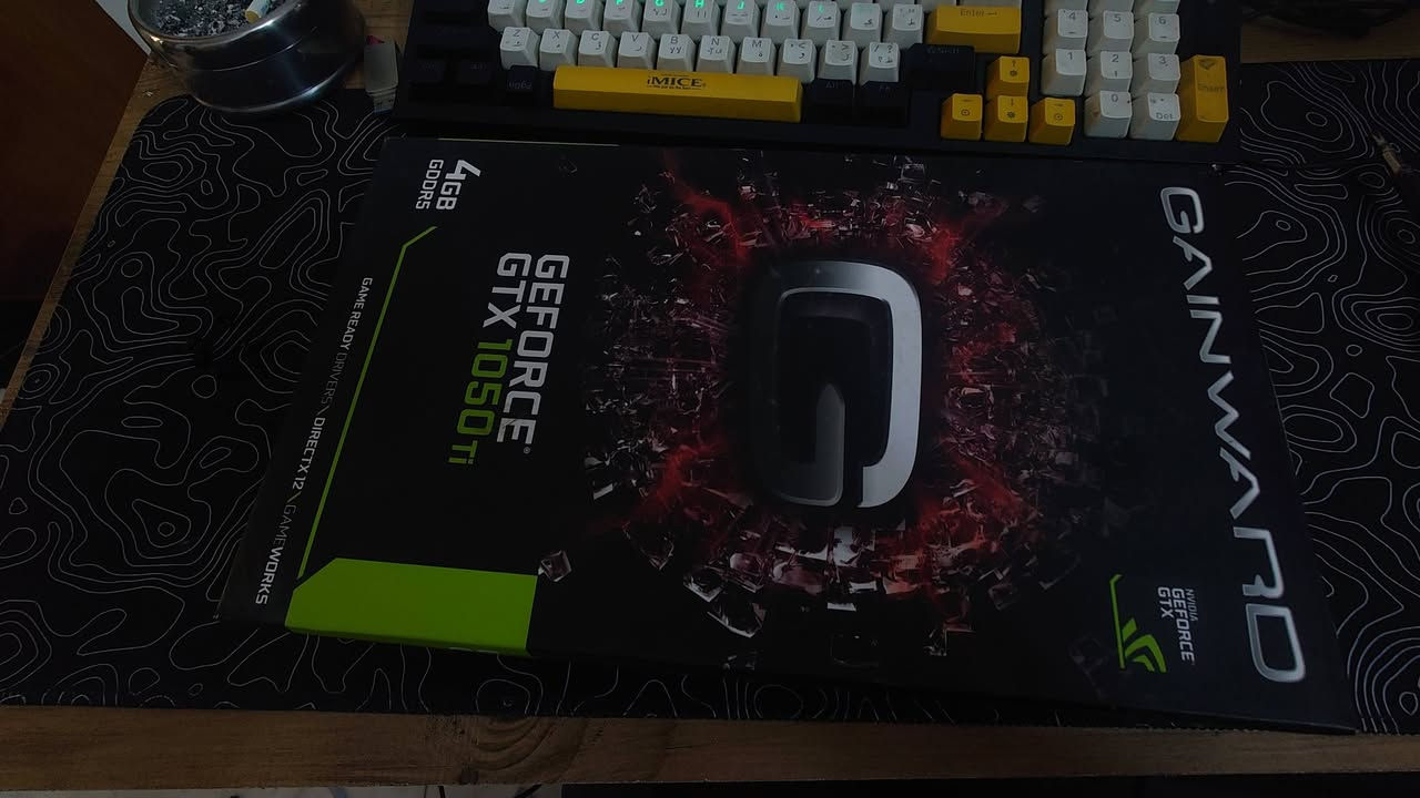كارت شاشه gtx 1050  كارت مستخدم حالة ممتازه سعره 80للحجز ***********  مع توصيل
