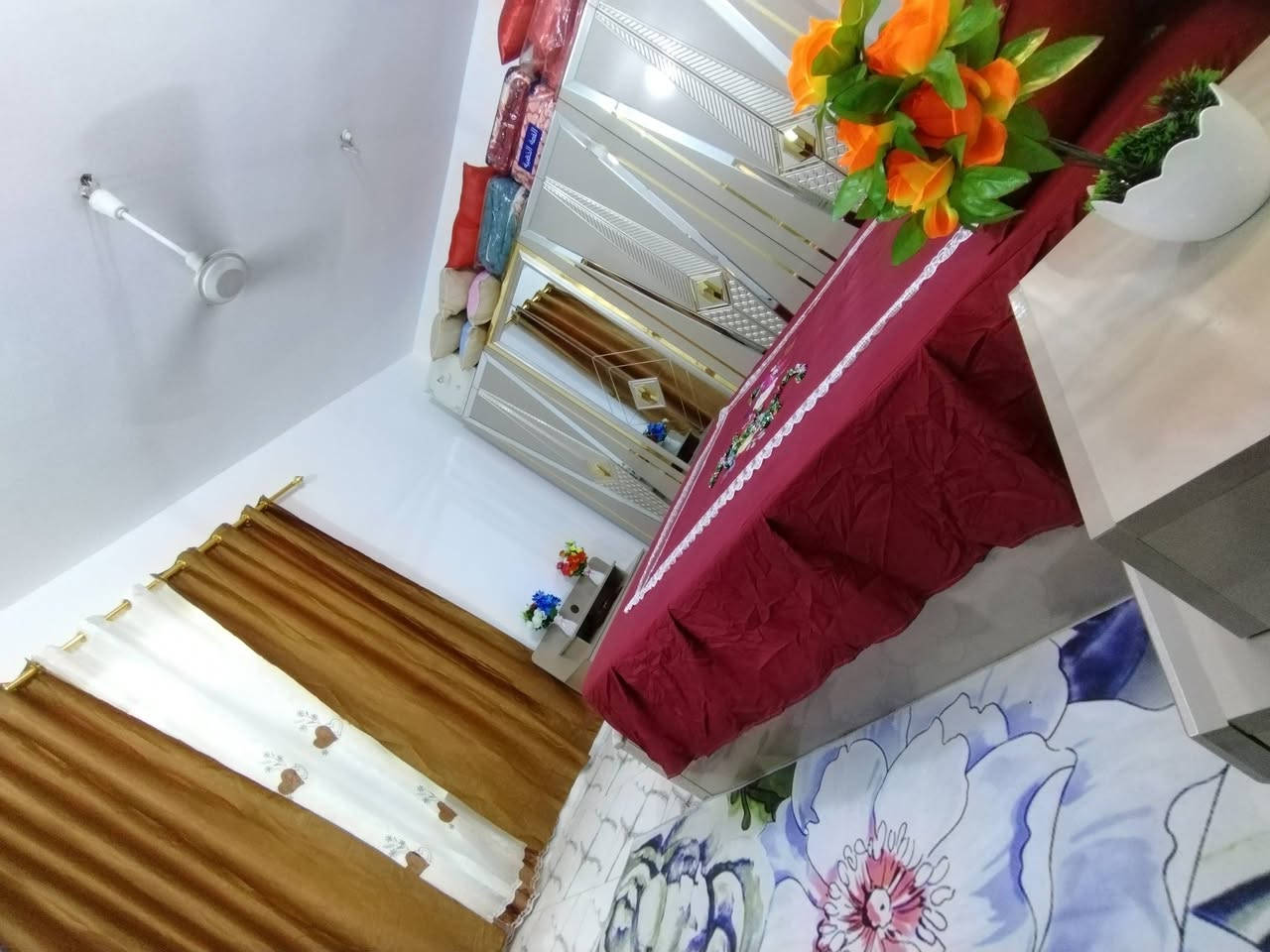 غرفه للبيع لتواصل على الرقم ***********

