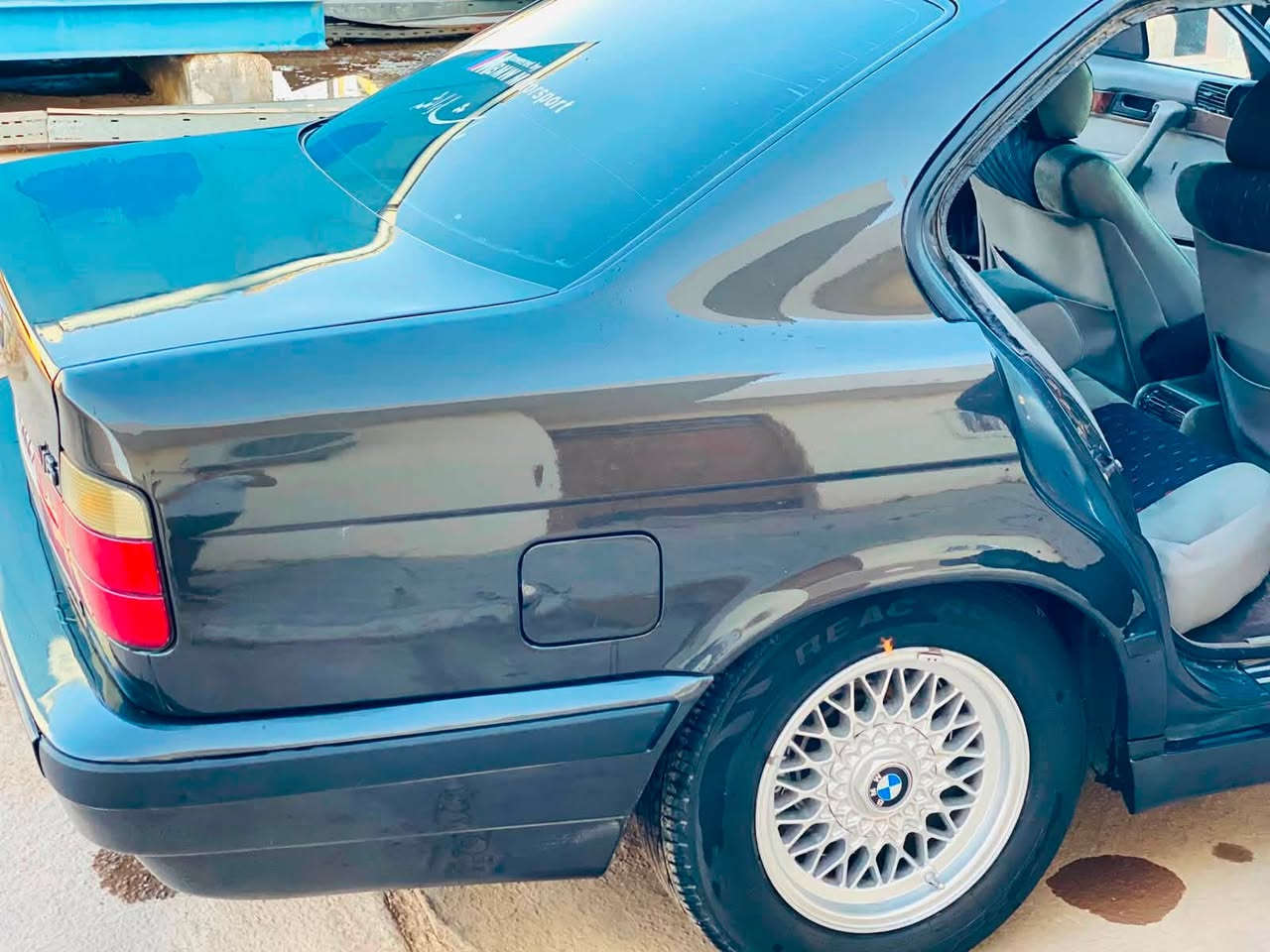 سلام عليكم 
اخويه العزيز اذا مو شراي لا تعبني واتعبك 

بي ام 525 اصل و فصل محرك 25 مسكر 
كير اوتماتيك 
السياره ما شاء الله تبارك الله احلى من البصوره 
رقم صلاح الدين دولي / تحويل فقط 

للاستفسار / ‭***********‬
شعندك مراوس حسب القناعه 

مكان السياره : صلاح الدين قضاء العلم
