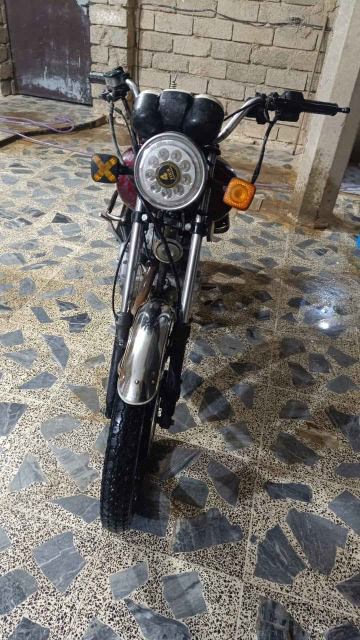 السلام عليكم جني محرك200 موديل19 حجم9... محرك شرط تايرات جدد سلف جديد كشر حيل حلو اشاير فقط عوزه بوربرن مال البكرة مال الزنجيل وتنربط الكهربائيات مالاته محرك شلعه ونشاط فولل سلف جديد بعدني ما شادة والباقي شوف العين السعر275 وبي مجال مكان بيجي ***********

