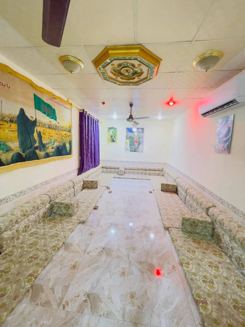 سلام عليكم 
دار سكن للبيع في منطقه حي العسكري قرب حسينيه مجيد ابو علي 
المساحه ٢٠٠م طابقين عگاده 

يتكون من أربع غرف نوم واستقبال كبيره ومطبخ وصاله وصحيات خارج وداخل 
#السعر ٨٠ مليون مع المجال 

للأستفسار آكثر اتصل او مراسله الصفحه 
ملاحظة نستقبل جميع العروض ماعليكم سوى الاتصال او مراجعة مكتب #فراس #الزيادي للعقارات 

الواقع في حي ألحكم قرب صيدليه آدم وسنكون في خدمتكم 
📞📞📞📞***********
