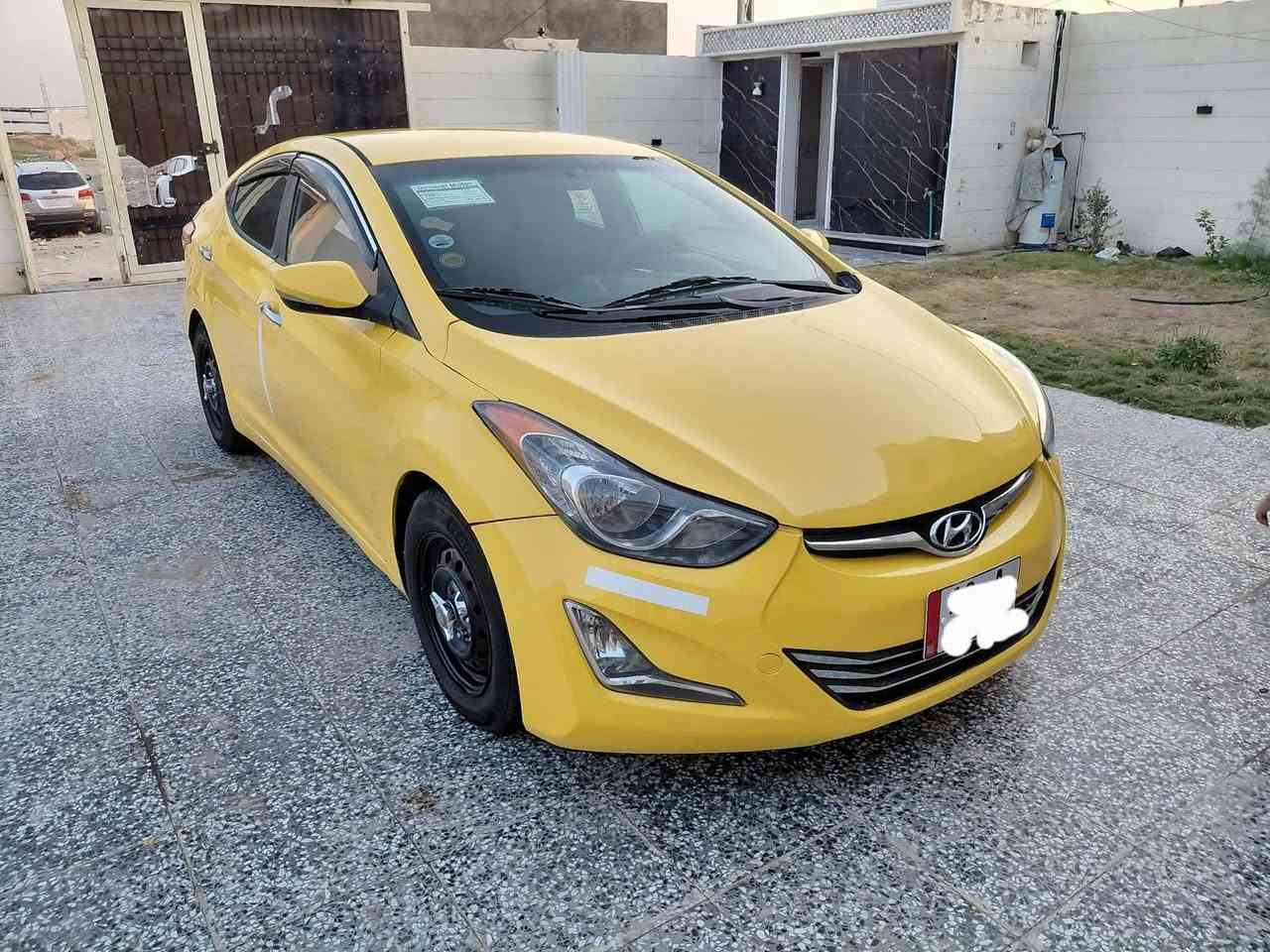 السلام عليكم
النترا موديل 2013للبيع وارد امريكي بيه جاملغ امامي فقط بدون دواخل رقم بابل انكليزي تحويل ثاني يوم سياره مصفرة هيئة وغرامه مكينه 1800دوش مكينه وتبريد ثلج وكير وحداديه وتخم تاير وكهربائيات مكفولات سياره كل نقص مابيها جاهزه سياره ليبل واحد عدا جاملغ سنويه جديده رقم جديد هزه جديده 
السعر86 وبيها مجال حكه الجيه 
رقم الهاتف ***********مكان سياره كربلاء ..
