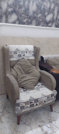 كنب • ١٠ مقاعد • طبلات