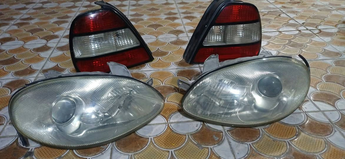 دايو لانزا • باك لايت • حاوية