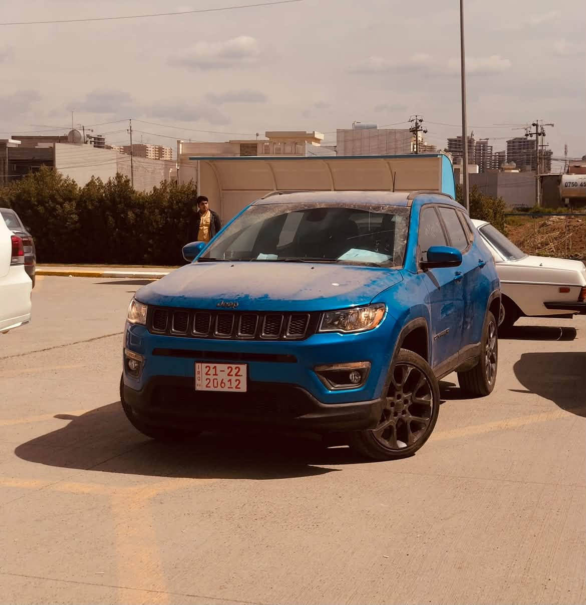 جيب كومباسLimited.  2021 وارد أمريكي
رقم اربيل (((((القديم))))) بأسمي
 الموصفات :
تشغيل عن بعد 
ماشيه  40km فقط يعني 25ميل
بصمه + بيبان دخول ذكي 
كشنات جلد كهربائي 
مثبت سرعه + قياده ذاتيه 
4 مودات قياده 
كأمراه دوراه 360ْ درجه  
دشبول لونين 
اوتو ستوب 
شاشه كبيره 
هندبريك اوتو 
تحكم ستيرن جهتين 
تبريد قطعتين 
فور ويل 4*4   
الضرر :قطعتين صبغ//\\|||\\/// بدون شاصي ولا لغد ولا بجم ولا راديترات
السعر : 114 وبيهه مجال 
العنوان: بغداد حي الجامعة
التواصل :***********

نص مكتوب في الصور:
- 3:52 PM