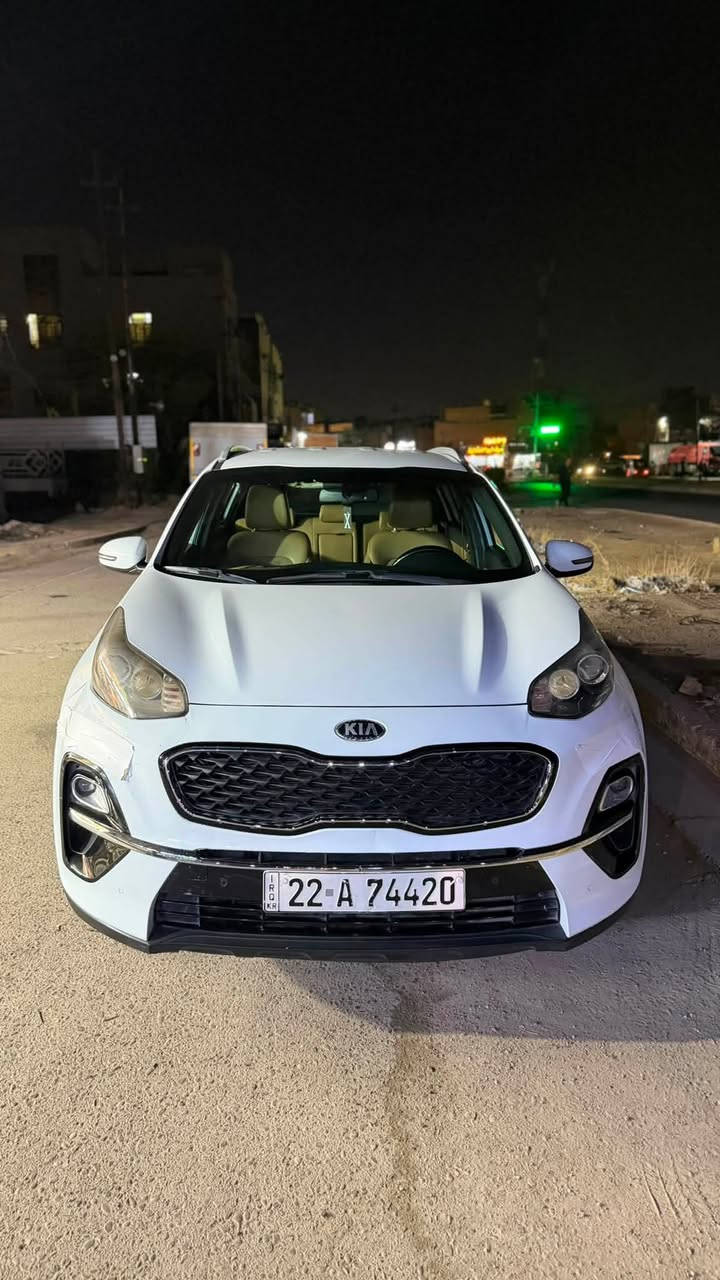 كيا سبورتج موديل 2020 خليجي
رقم اربيل مواصفات كراسي كهرباء 
شاشا تبريد قطعتين داخل جلد حمصي 
سونار موضح بالصور 
العنوان بغداد بلديات 
الهاتف ***********
السعر 163
