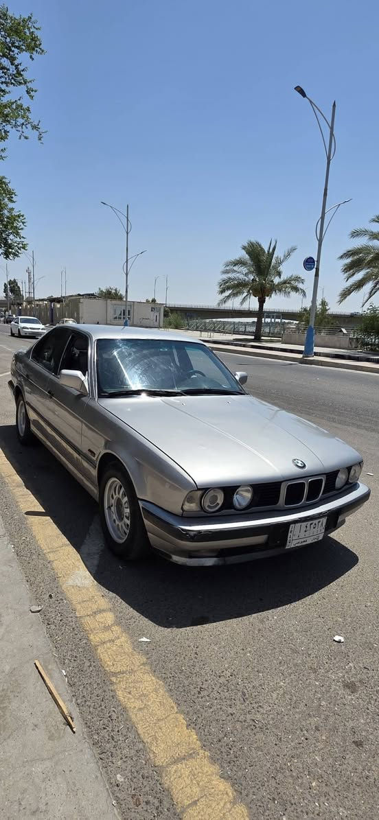 بي ام 525  محرك مفتوح كير اوتو سياره وارد ياباني موديل 1988 سياره صبق جماليه بدون ضربه قويه كير ومحرك كفاله سياره جاهزه عوزه بس زوج تاير خلفي وداريم شفت خلفي بس ولباقي جاهز رقم انبار تحويل ثاني يوم تبريد عاطل  صدره كلش زين سياره ترايه ناعم
العنوان فلوجه شارع العام 
***********
السعر 41 وبيه مجال  
شرط التحويل 
بي ام 525  محرك مفتوح كير اوتو سياره وارد ياباني موديل 1988 سياره صبق جماليه بدون ضربه قويه كير ومحرك كفاله سياره جاهزه عوزه بس زوج تاير خلفي وداريم شفت خلفي بس ولباقي جاهز رقم انبار تحويل ثاني يوم تبريد عاطل  صدره كلش زين سياره ترايه ناعم
