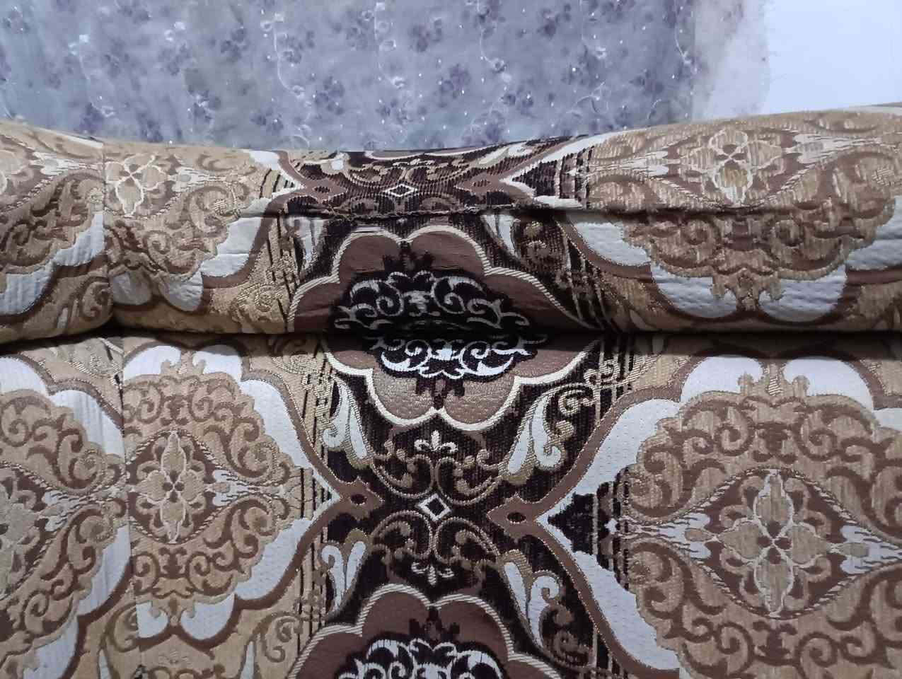 السلام عليكم جلسه البيع 7 دوشك السعر 250.     ***********
