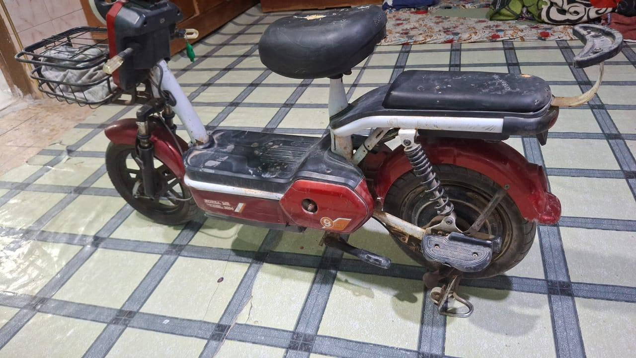 بطاريات • توني