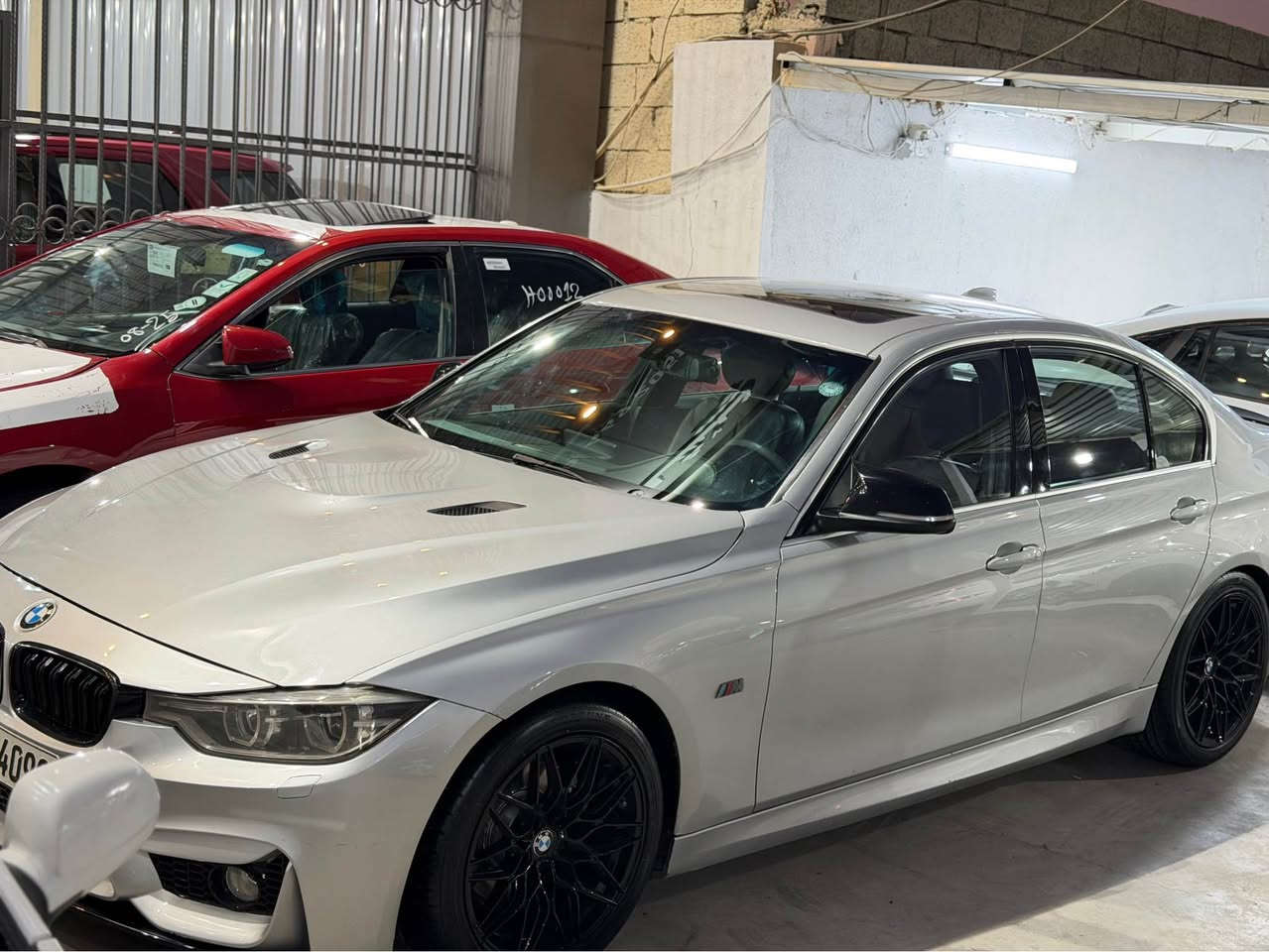 Bmw  330 i  2017   يةك بارجة بوياغ بي ليدران هةمو شت بةشةرت نرخ155$ مجال واتساب *********** أربيل, العراق
