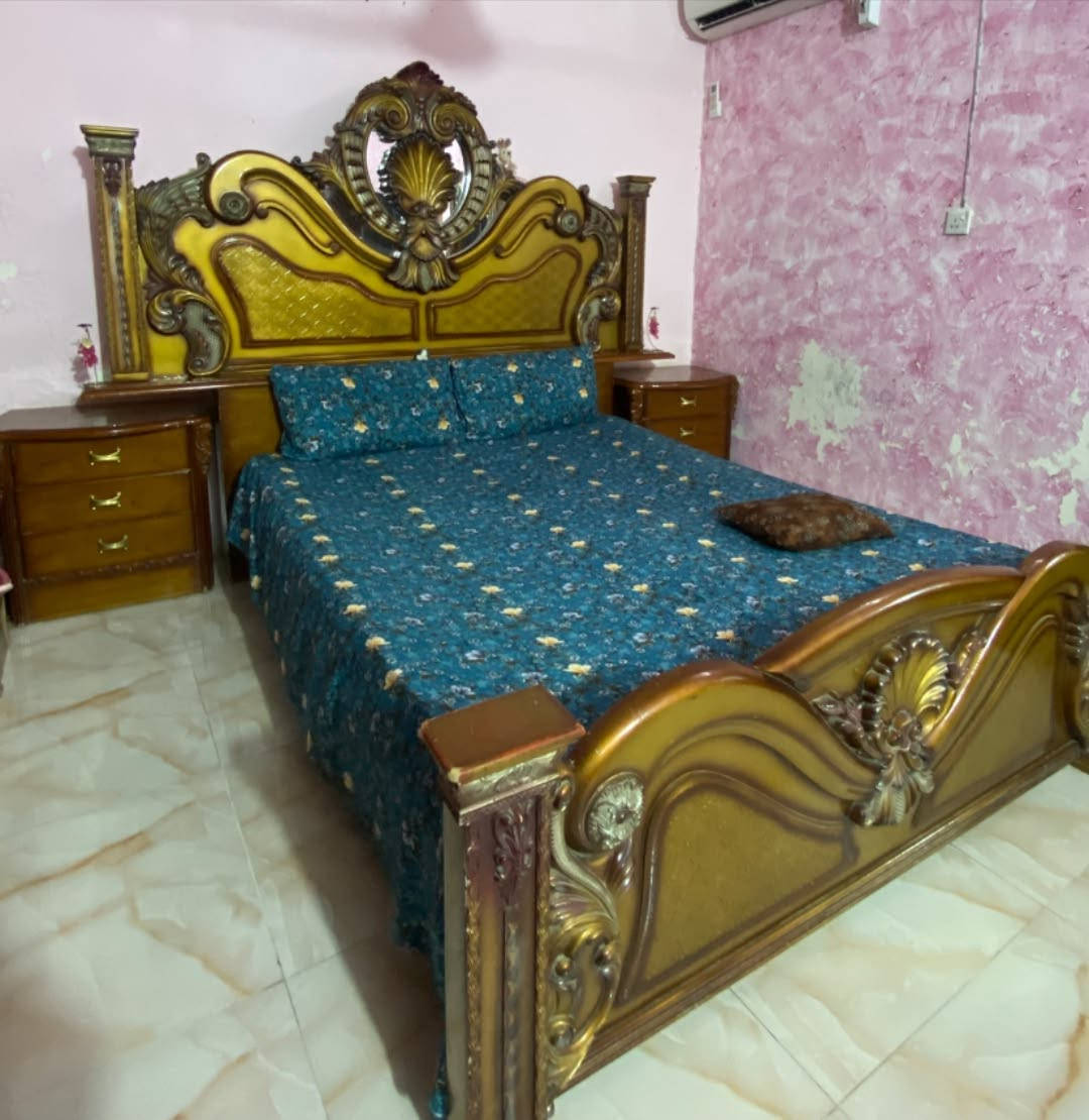 السلام عليكم غرفه نجاره عراقيه الاستفسار الاتصال على الرقم ***********
