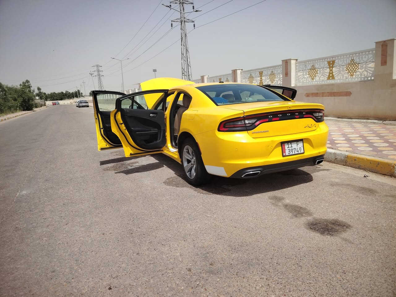 سلام عليكم جانجر صفرا ابلاد موديل 18سياره جاهزه تخم تاير حداده ورا وكدام السعر خاص رقم صاحب سياره ***********
