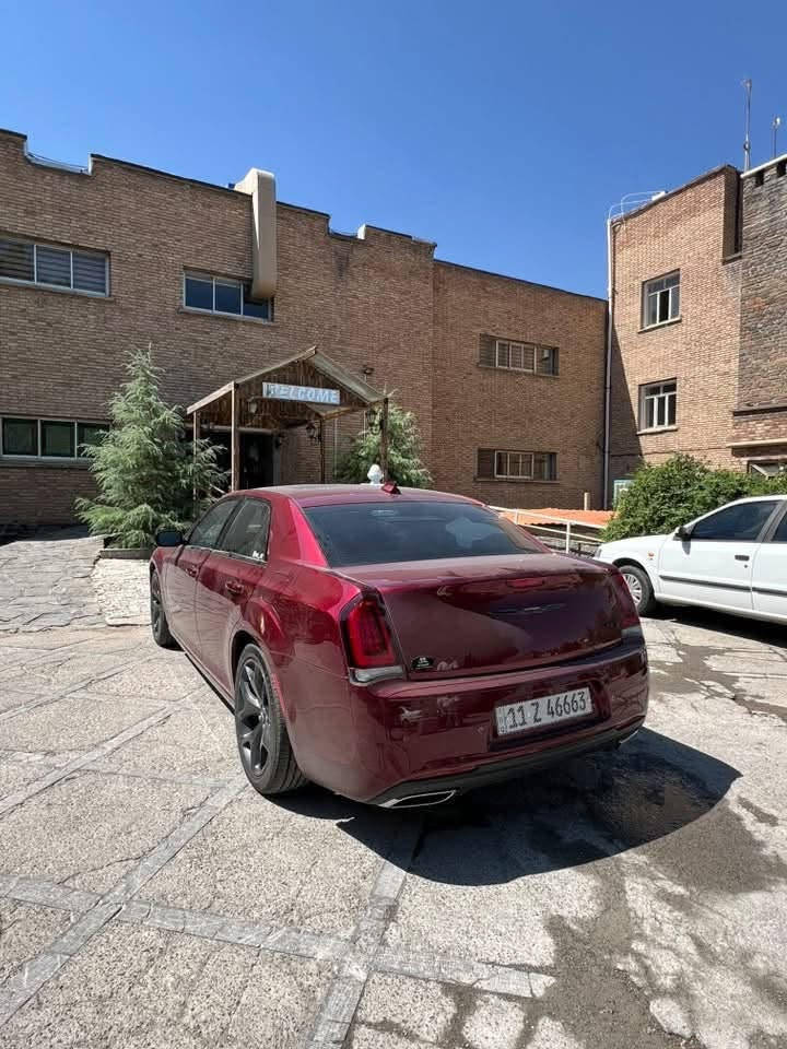 السلام عليكم 
للبيع اوباما  S300 
مديل 2023 اصل ضرر نص دعاميه فقط بدون ايرباك بدون دواخل بدون اي شي فقط دعاميه باقي سياره كفاله من شخط ماشيه mi23
سياره مغلفه ppf بل كامل 
فول مواصفات ماعده رادار لأمامي رقم بغداد بسمي مكان السياره كربلاء 
سعر 330 
تفاصيل اكثر ***********
