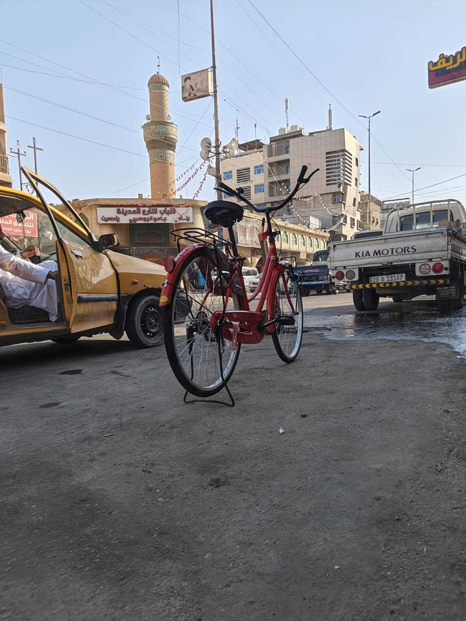 سلام عليكم بايسكل للبيع لون طماطي صارلي سبوعين منزله من الحاويه مكاني نجفف حي النداء الي يرده يراسلني واتساب وهاذه رقميي سعر خاص ***********

