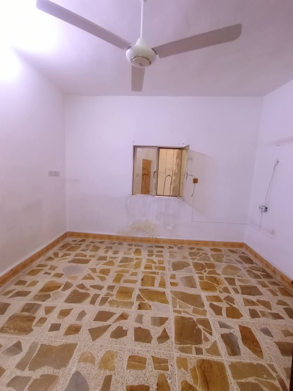 ٢٥٠م • ٣ غرف • قادسية ثانية