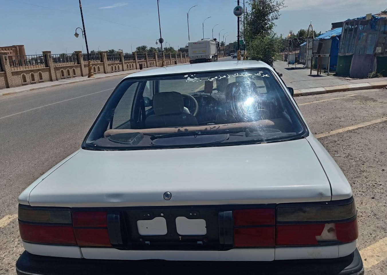 السلام عليكم كورلا للبيع موديل 1990محرك طابوكه  شديته لاتنقيص ولاتبخير زوج تايرات اماميه جدد كهربائيات كلها شغاله تبريد شغال ويه سويج رقم صلاح الدين الدولي كير اوتماتيك السياره بسمي السعر 43وبيها مجال اتصل على الرقم ***********
