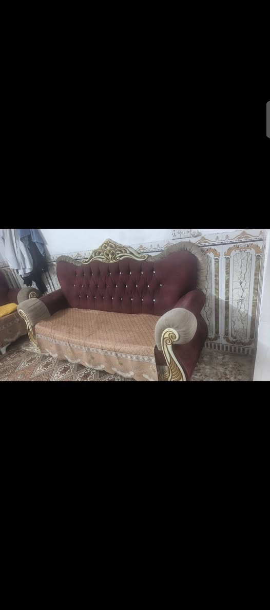 السلام عليكم تخم للبيع نظيف سعر 125 مكان كربلاء شهداء الموظفين الهاتف***********
