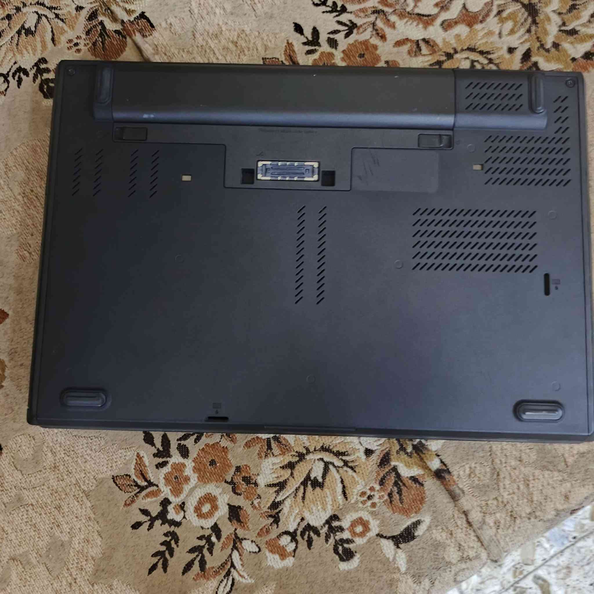 لينوفو T440p • i7 الجيل الرابع • ٨ جيجا رام