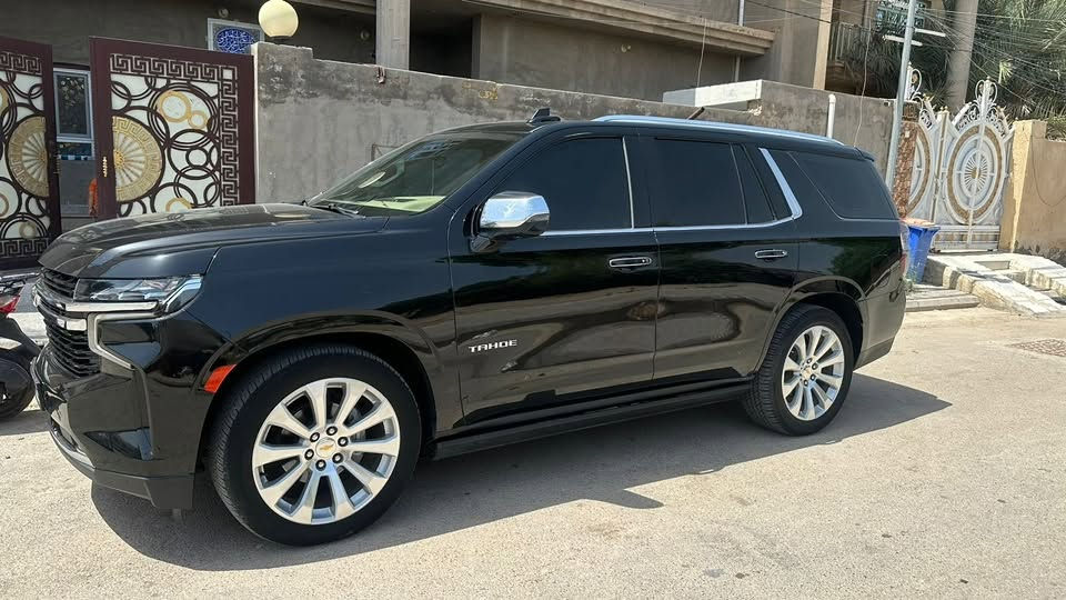 سلام عليكم ورحمة وبركاته اخواني تاهو برمير موديل 23 وكاله المنصور السياره رقم جديد وهزه جديده وسنويه بسمي السياره برايمر باب اول المواصفات رادار امامي رادر خلفي نقاط عمياء مانع تصادم اربع كراسي تدفئه و تبريد +كراسي كهرباء + ستيرن كهرباء وتدفئه وتبريد السياره 5 كامرات شاحن وايرلس السياره فور ويل السياره نضام الجگات ذاكره في الباب وباب خلفي كهرباء ودخول ثلاث وضعيات وكشن السائق هزاز و السياره دوتشوب +دوس كهرباء مري شفط فتحه سقف بنرامه ماشيه 70 الف كيلو 
السياره مغلفه ppf كامل درجة اولى سعره 1500$ 
ملاحضه /رصعه في الباب الخلفي 
السعر 505 بي مجال بسيط للشرايه 
مكان السياره بغداد 
***********
