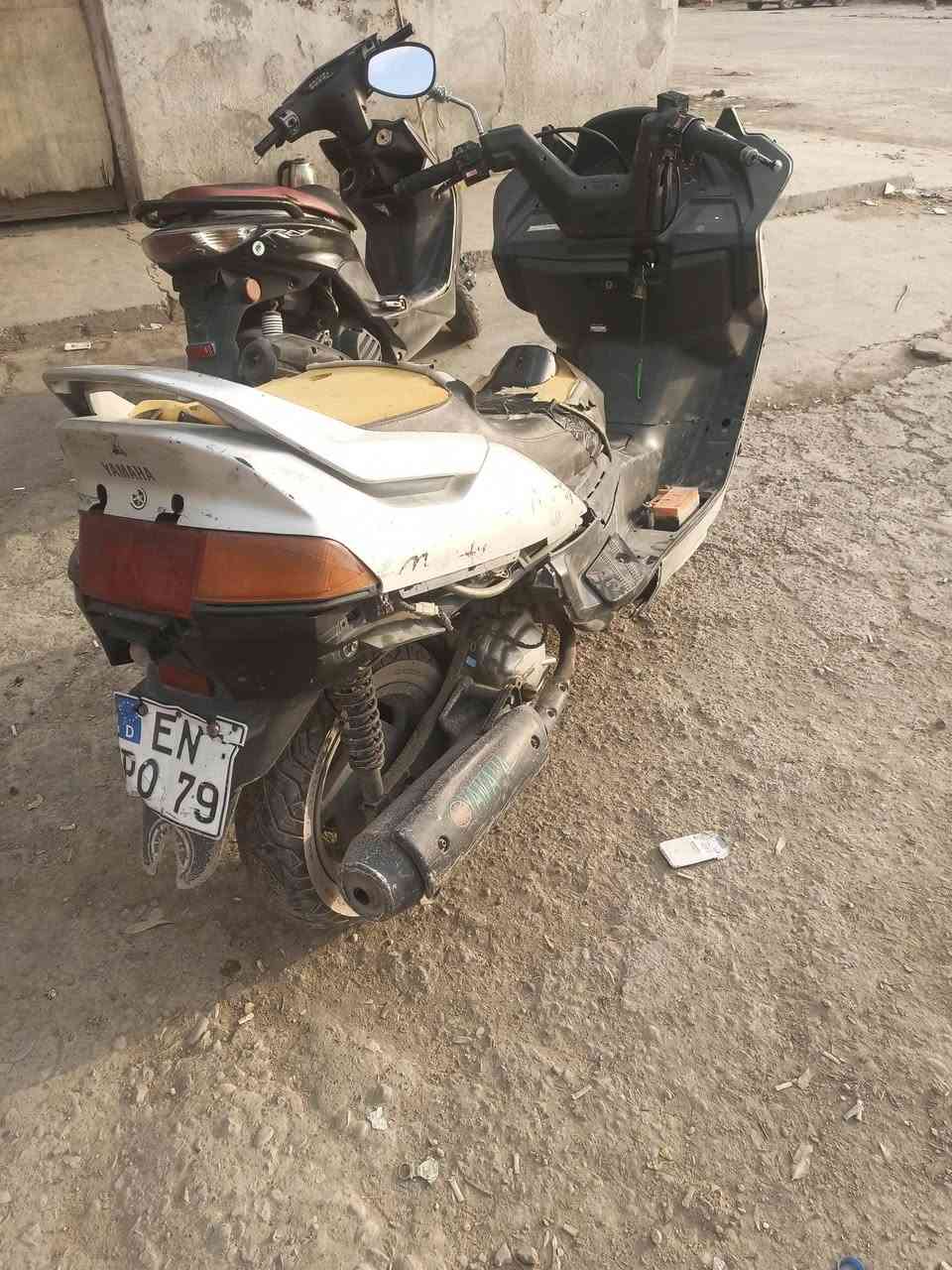 سلام عليكم ماجسته ماعرف شبيه كهربائية كله شغاله دبل اشاره اشاير يمنه يسره ماعرف شبيه ابيعلك هل موجود 
مكاني بغداد الثعالبه سعره 225 بيه مجال رقم ***********
