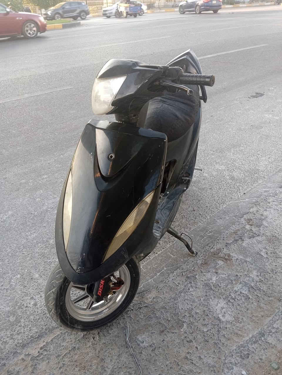 سعر 320 الف
ماكس عدلة موديل 2008
بوشة بلادية 49 محرك ناعم
صالنصة رياضي FM 
ويل رياضي ابو الختم
كفرات بلاد بس نظافة 70%
شلعة ومعدل اكيد !! 
نقوصاتها * 
كهربائيات شد فيش ❌ 
بكلايت خلفي ❌ 
دبل امامي ❌ 
سلف يحتاج شخاط ❌
حبايب تواصل *********** 
دهن جديد شرط ماتتعب
