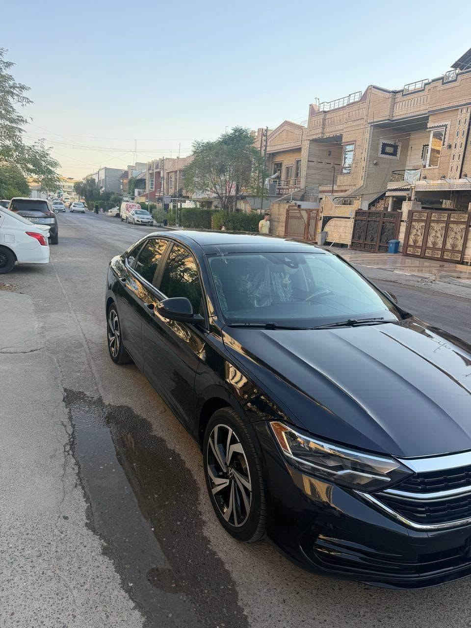 ڤۆلکس واگین جیتە ٢٠٢٥ sel premium ، پێنچ پارچە سبوخ لەسەر شوخت ، ١٣٩ $ کەمێک مەجال . فول ماسەفات 
*********** وەتس ئاپ أربيل, العراق
