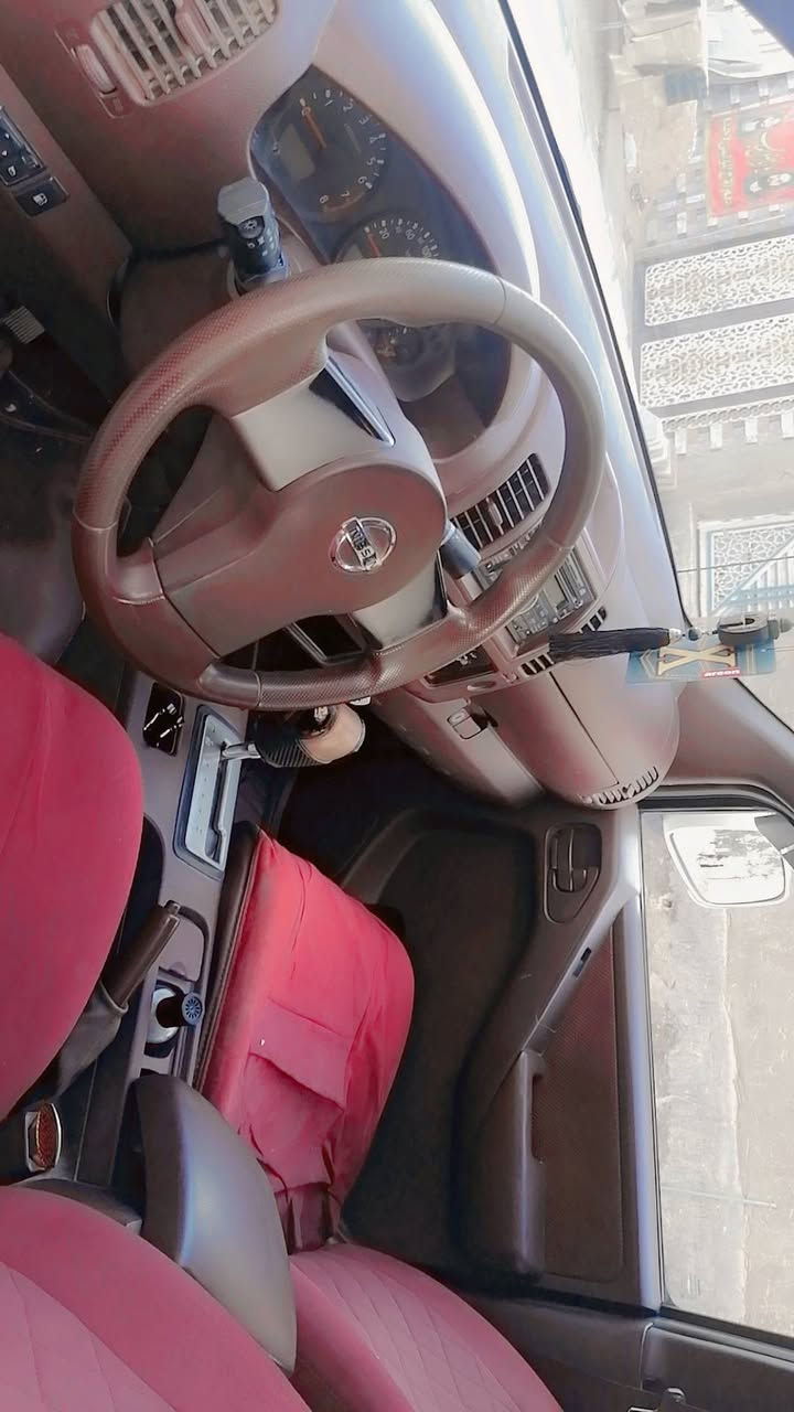 السلام عليكم بيكم نيفاره للبيع مديل ٢٠١٣ كفاله عامه كير اوتوماتيك محرك مفتوح رقم أربيل الدولي تريد وكاله تريد مداور سنويه لل ٢٠٣٠ رايده ١١٥وبيه مجال قليل الشراي يتصل على الرقم *********** ويدلل
