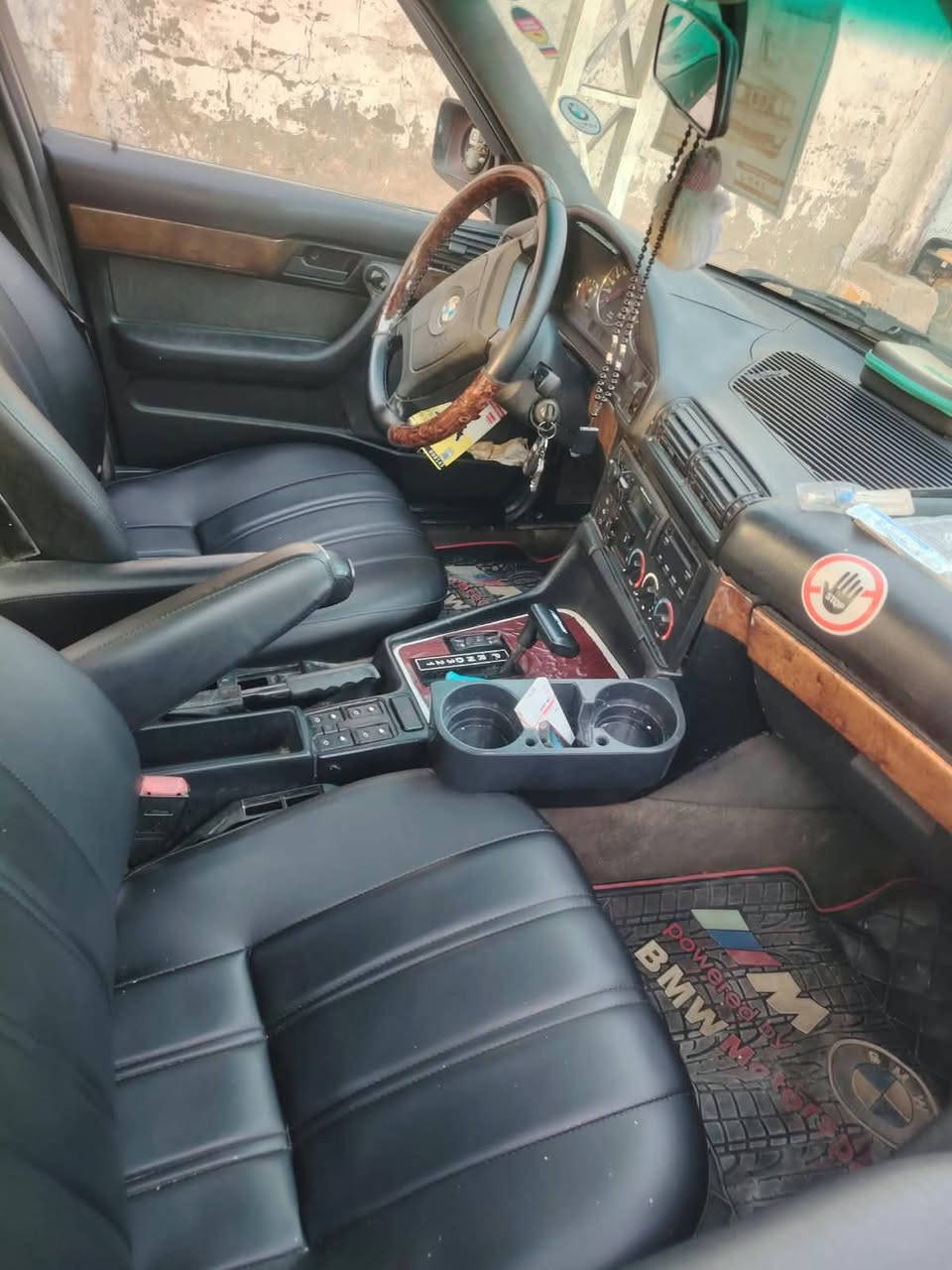 بي ام 525 نضيفه كلش 45 وبيه مجال شراي يتصل على رقمي ***********
