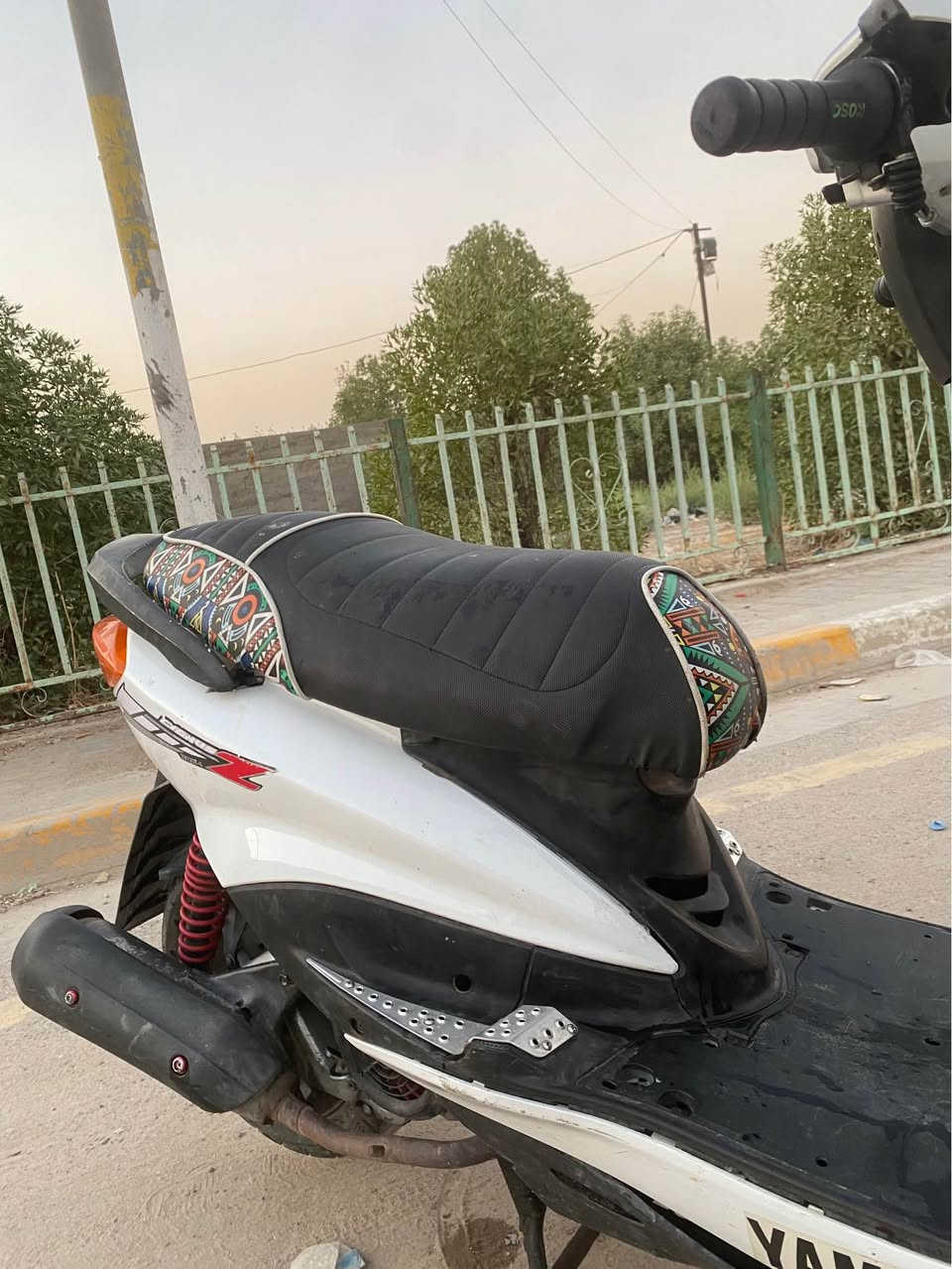 السلام عليكم دراجه سكنس نثيه 110 ياباتي للبيع دراجه كفاله مناقصهه برغي كلهه كامله وكلش جديده المكان بلغزاليه 
السعر 450 الرقم *********** بغداد, العراق
