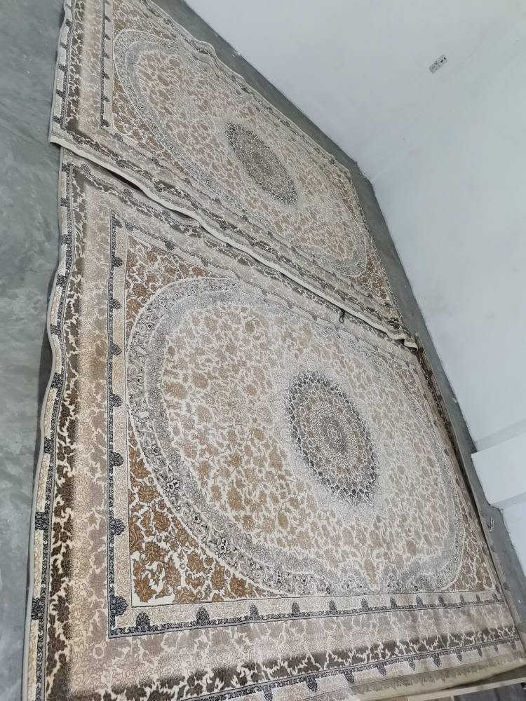 فرش ايراني • نظيف • ٢٫٥×٣٫٣