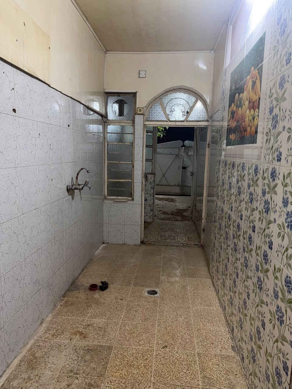 دار للايجار حي سومر بالقرب من
 مدرسة بنات الحسن مساحة الدار 100 متر 
طابقين 2 غرفتين نوم هول2 حمام2 مطبخ استقبال مخزن للاستفسار الاتصال على الرقم 
*********** /واتساب 
غير متواجد على فيس
