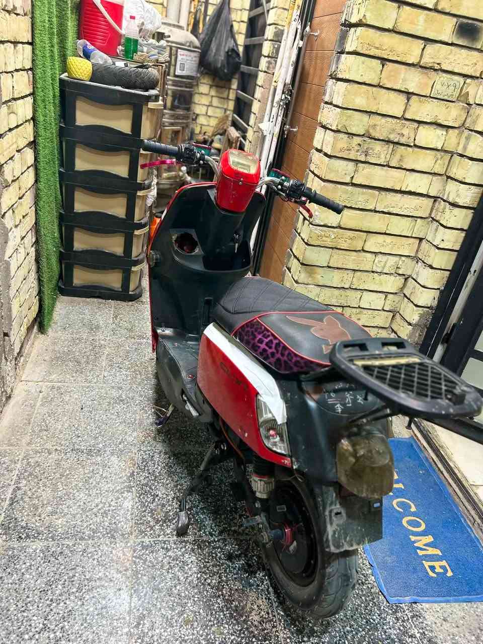 سلام عليكم دراجه شحن أخت النضيفه بوليس سته بطاريات ((مصطره))بيه 1نواقص مثل الغلاف مال أشاره الورقه مكسور 2البريك الخلفي يراد تعيار 3 لبوربرن كايم سعره ١٠الف يم اي أبو دراجات سعر ٣٧٥الف وبيه مجال مكاني بغداد البياع الري …..الرقم *********** واتساب وكلشي تريده وتدلل أو مرواس بازين
